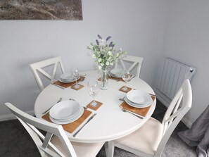 Dining - The Cartwheel (Narberth)