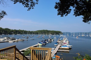 Marina - Sportsman's Cabin with Lakeview's and Lake Access. (Colchester)