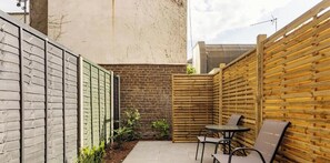 Terrace/patio - Elegant & Relaxing 2BR Flat | Near Dollis Hill| ST (London)