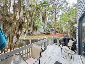 Terrace/patio - Ocean Breeze - Walk to Beach 3BR Lagoon View Villa (Hilton Head Island)