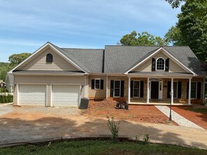 Exterior - New Rental! Lake It Easy! (Huddleston)