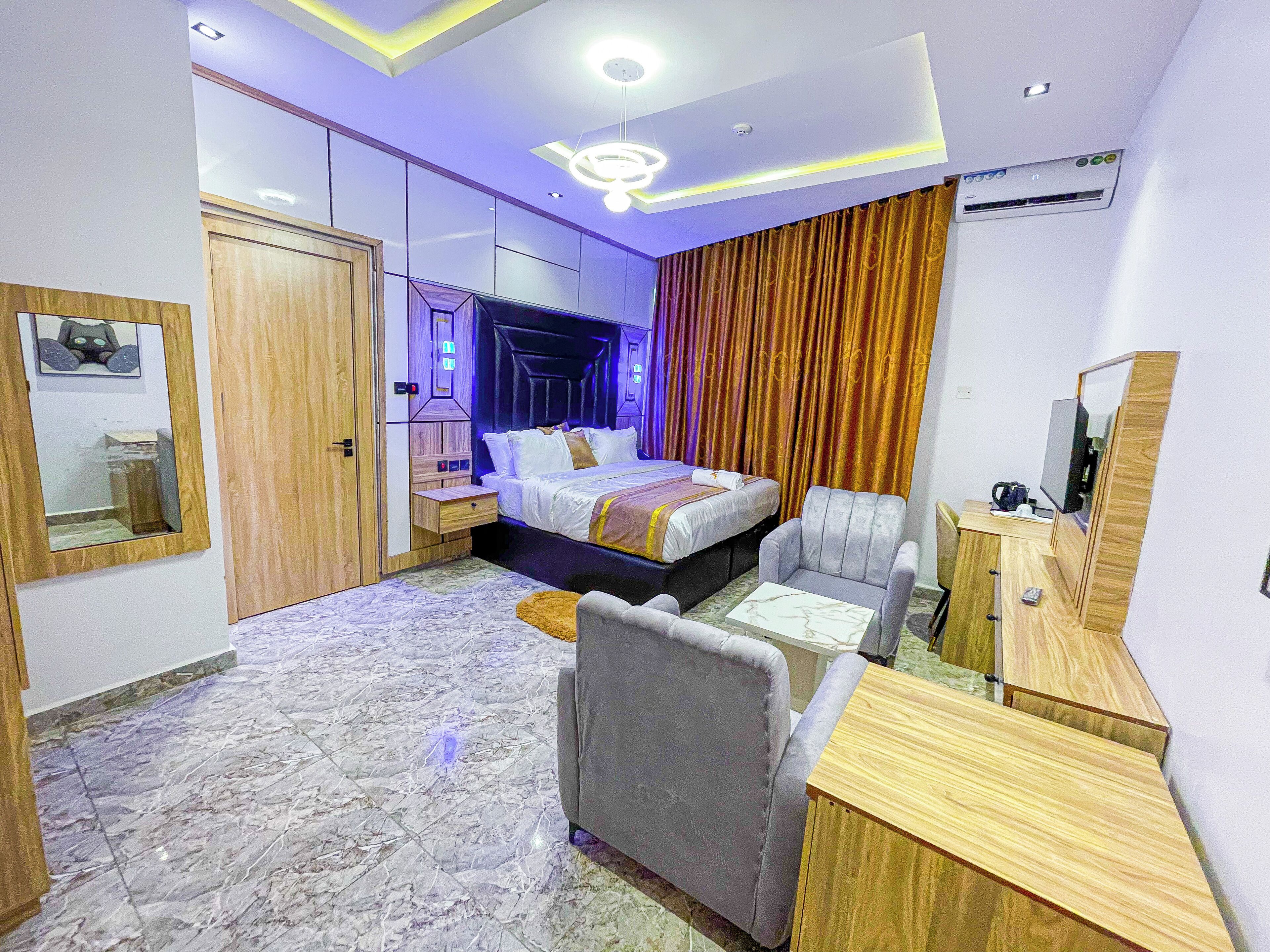 Luxury Room | Free WiFi, wheelchair access