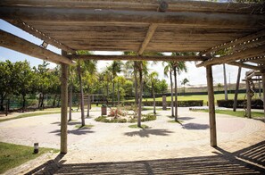 Property grounds - Ground floor apartment in a resort - with ocean views! (Aquiraz)