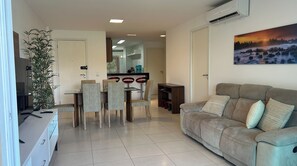Living area - Ground floor apartment in a resort - with ocean views! (Aquiraz)