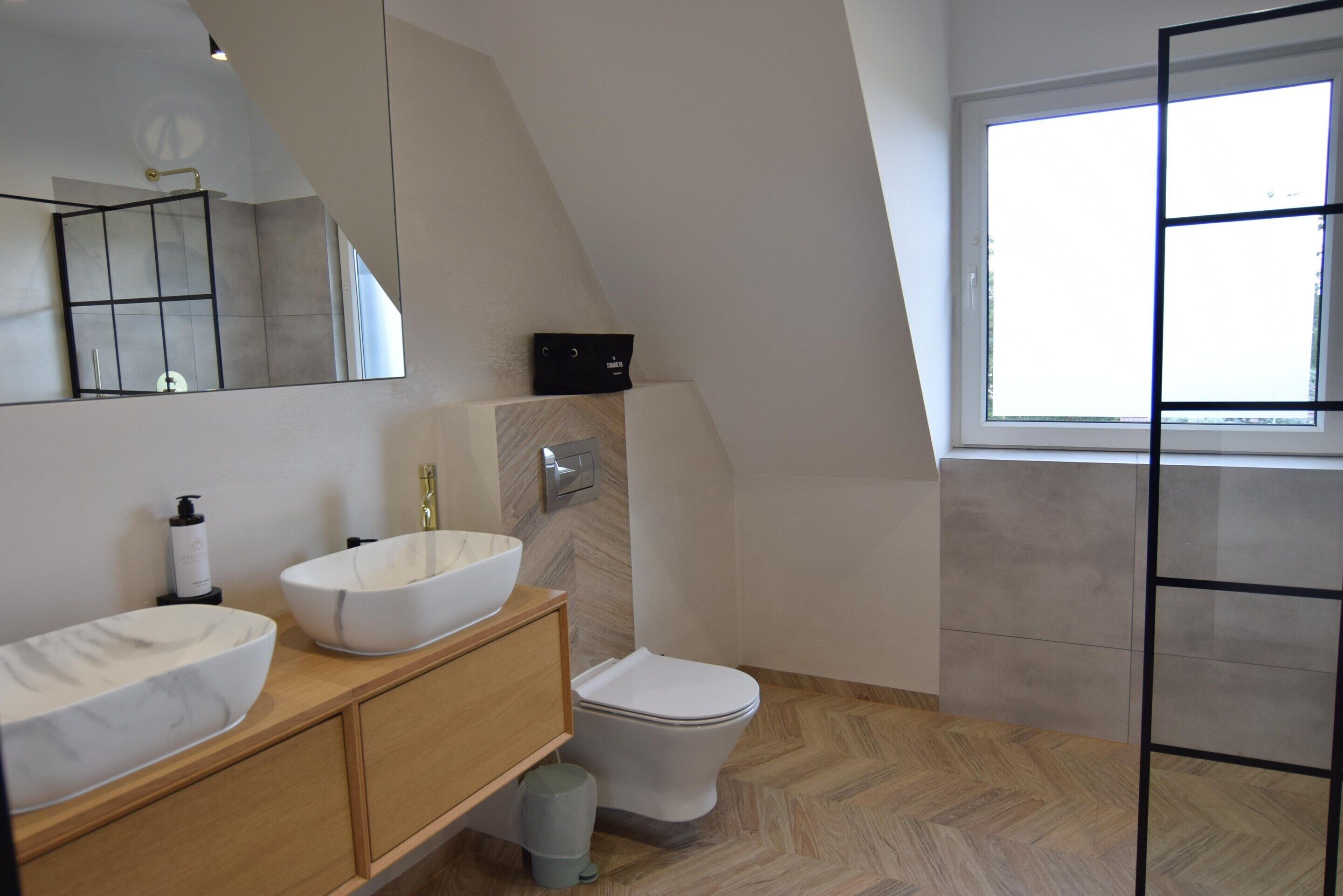 Apartment | Bathroom