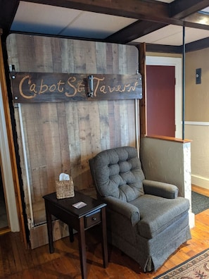 Interior - Historical Apt. In Downtown Portsmouth (Portsmouth)
