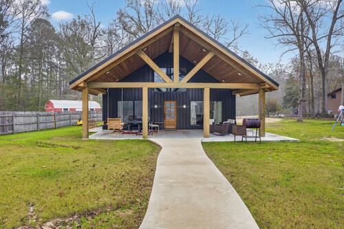3-bedroom house on Angelina River