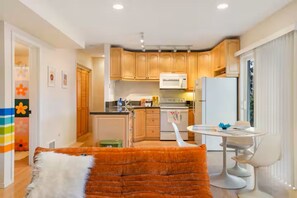 Interior - Cozy Groovy 1970s Pad Short Drive from Downtown and Airport (Tukwila)