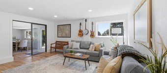 Near Red Rocks - Patio, Yard & Foothill Views