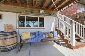 Property grounds - Near Red Rocks - Patio, Yard & Foothill Views (Lakewood)