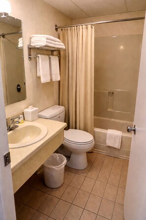 Double Room | Bathroom - Hyllie H (Hörby)