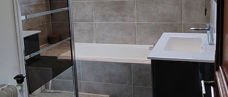 Hair dryer, towels, toilet paper