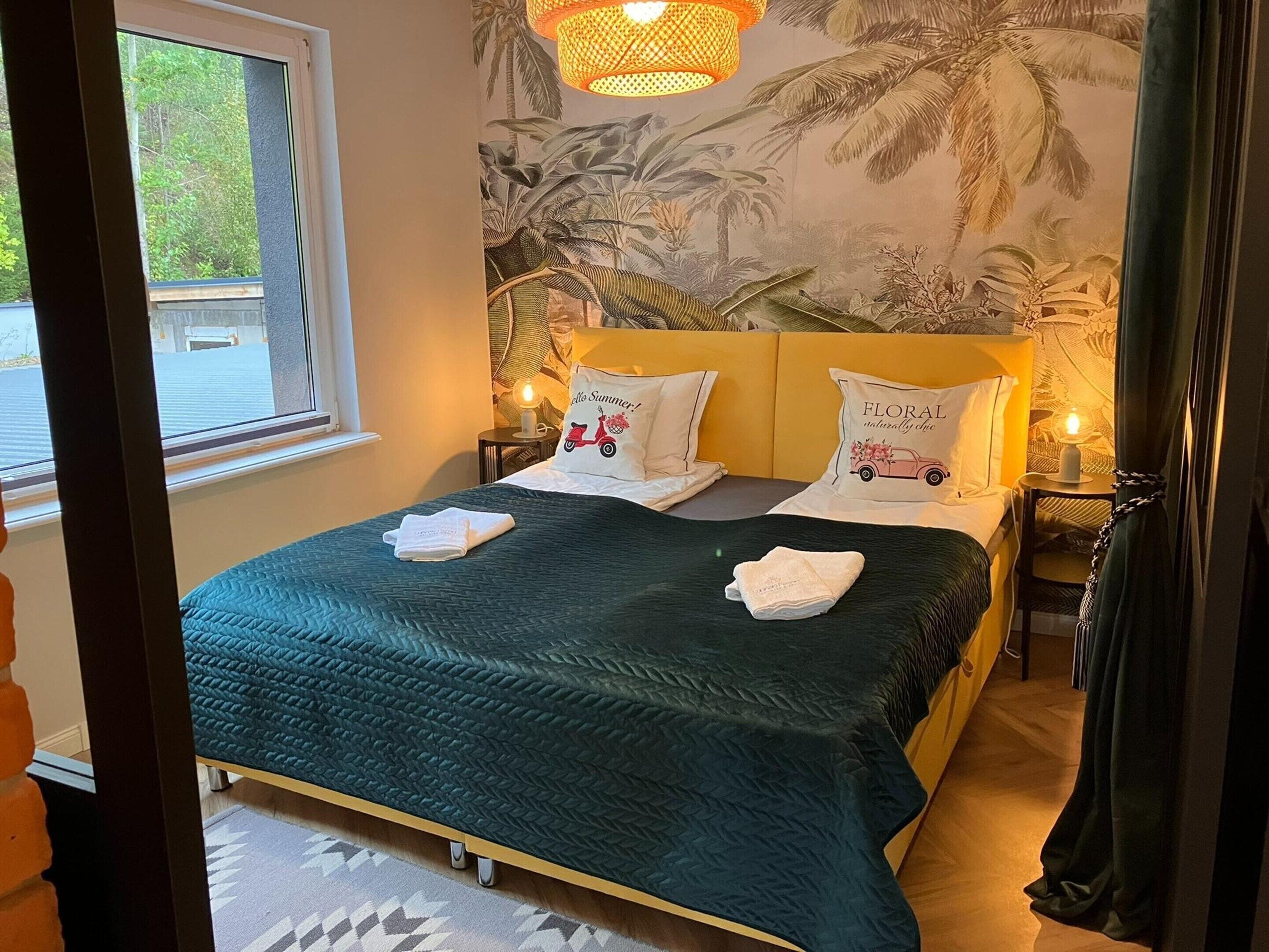 Apartment | 2 bedrooms, individually furnished, bed sheets