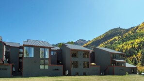 Apartment (3 Bedrooms) | Interior - Telluride Lodge 518 by Avantstay Communal Hot Tub + Sauna + Mountain Views Steps to Gondola (Telluride)
