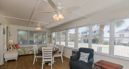 Sunshine Cottage:Sun Deck,Ocean Views & Room for 11 | Pet Friendly Edisto Escape