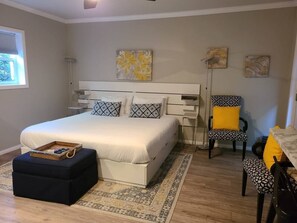 Room - Mission Bay Studio Retreat (San Diego)