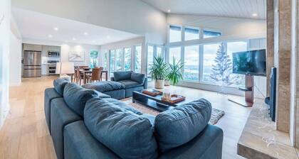 West Vancouver Luxury Hilltop Retreat Ocean Views