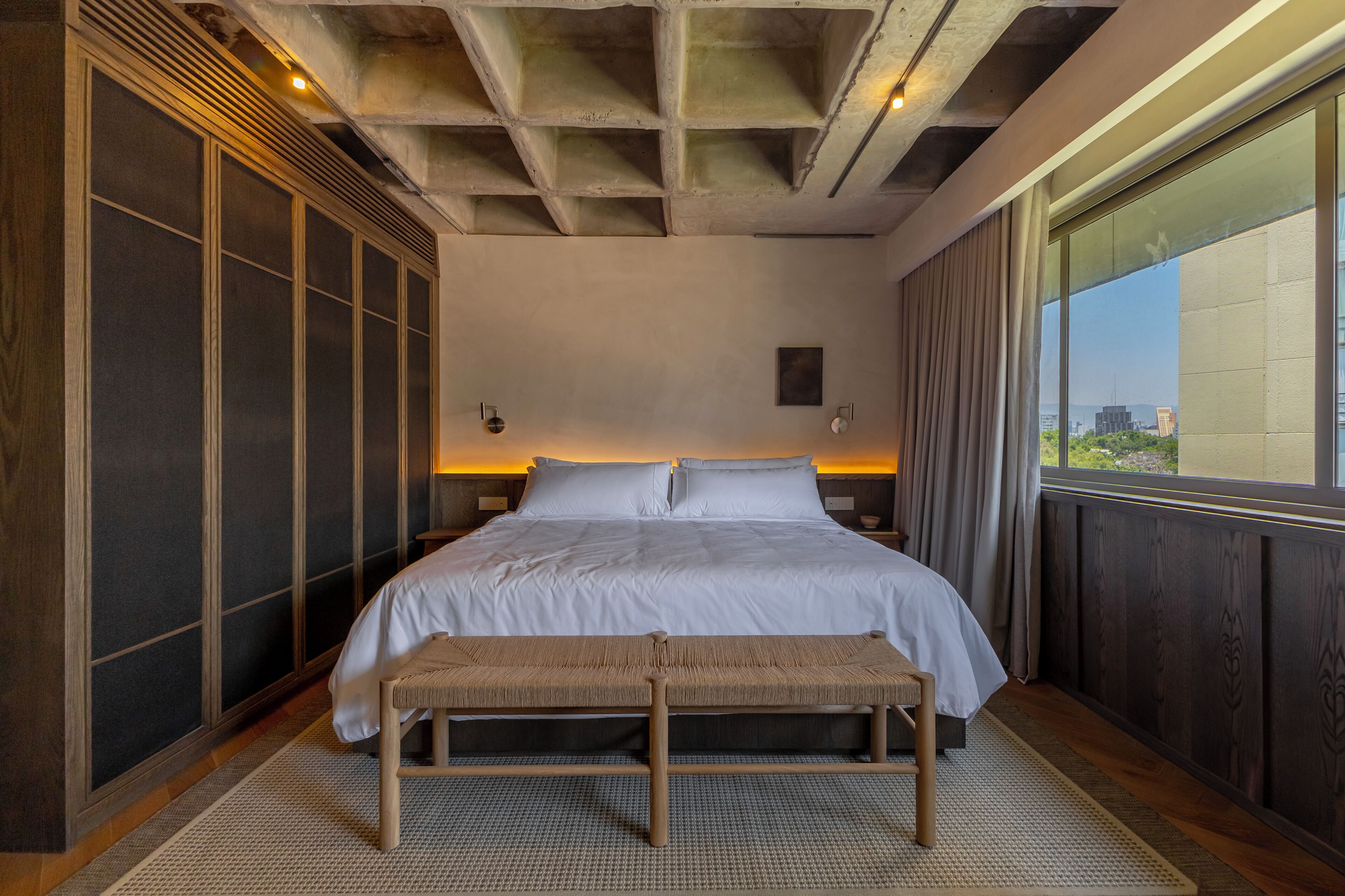 Traditional Studio | In-room safe, blackout drapes, iron/ironing board, free WiFi