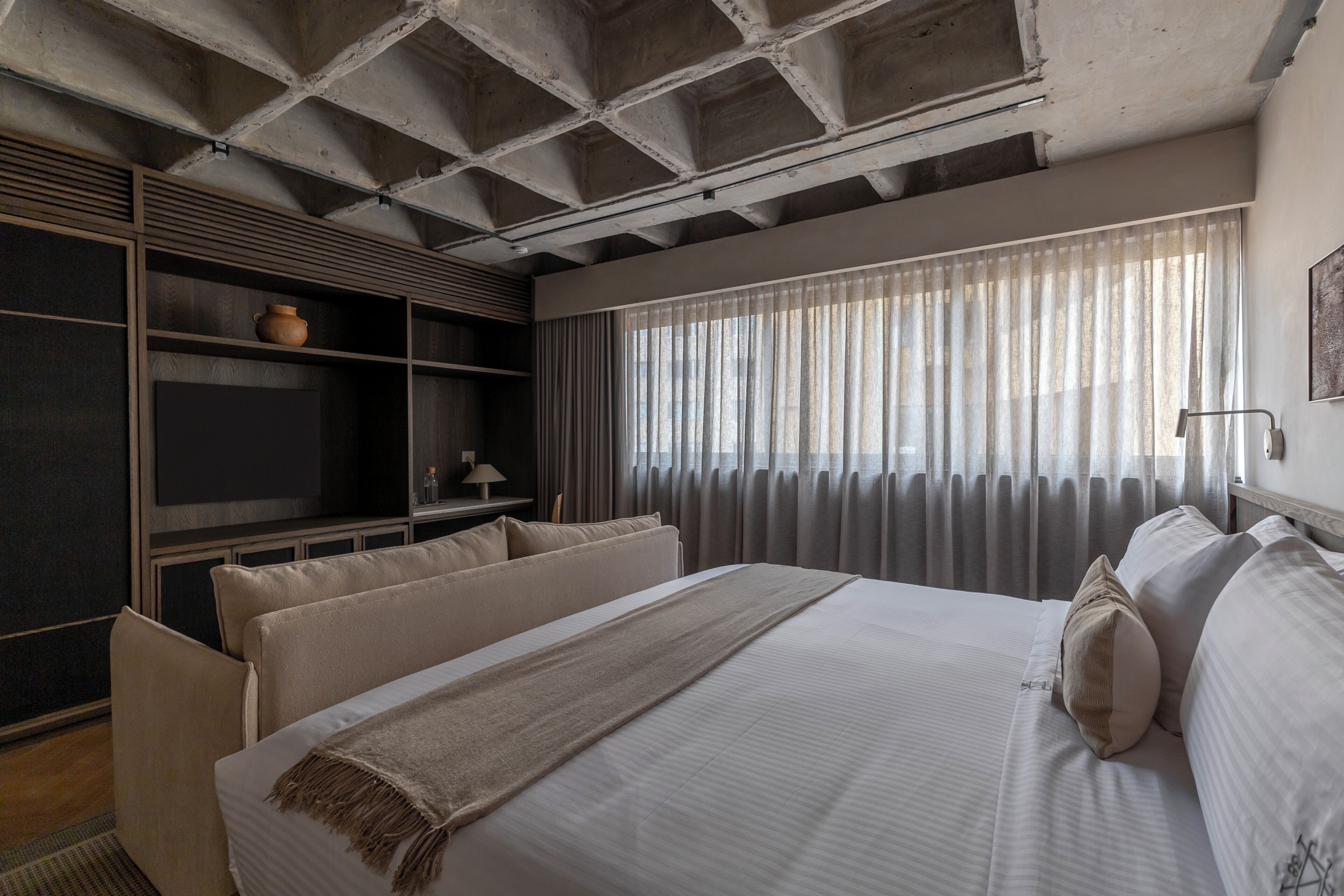 Junior Studio | In-room safe, blackout drapes, iron/ironing board, travel crib
