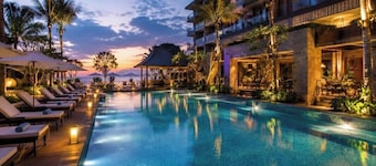 3 minutes to the theme park! Family-sized apartment,swimming pool and sport room
