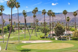 Golf - Rancho Mirage golf condo with pool, spa, mountain views, dining, and shopping nearby (Rancho Mirage)