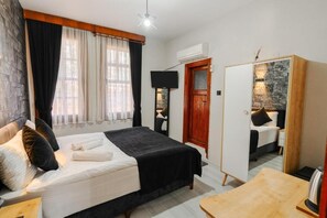 Standard Double Room | Desk, laptop workspace, free WiFi - bütünoğlu pansiyon (Antalya)