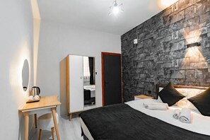 Standard Double Room | Desk, laptop workspace, free WiFi - bütünoğlu pansiyon (Antalya)