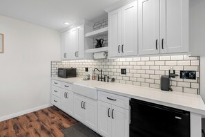 Private kitchen - Altitude Adjustment (Big Bear City)