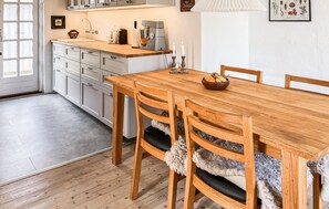 Dining - Amazing home in Hals with sauna (Hals)