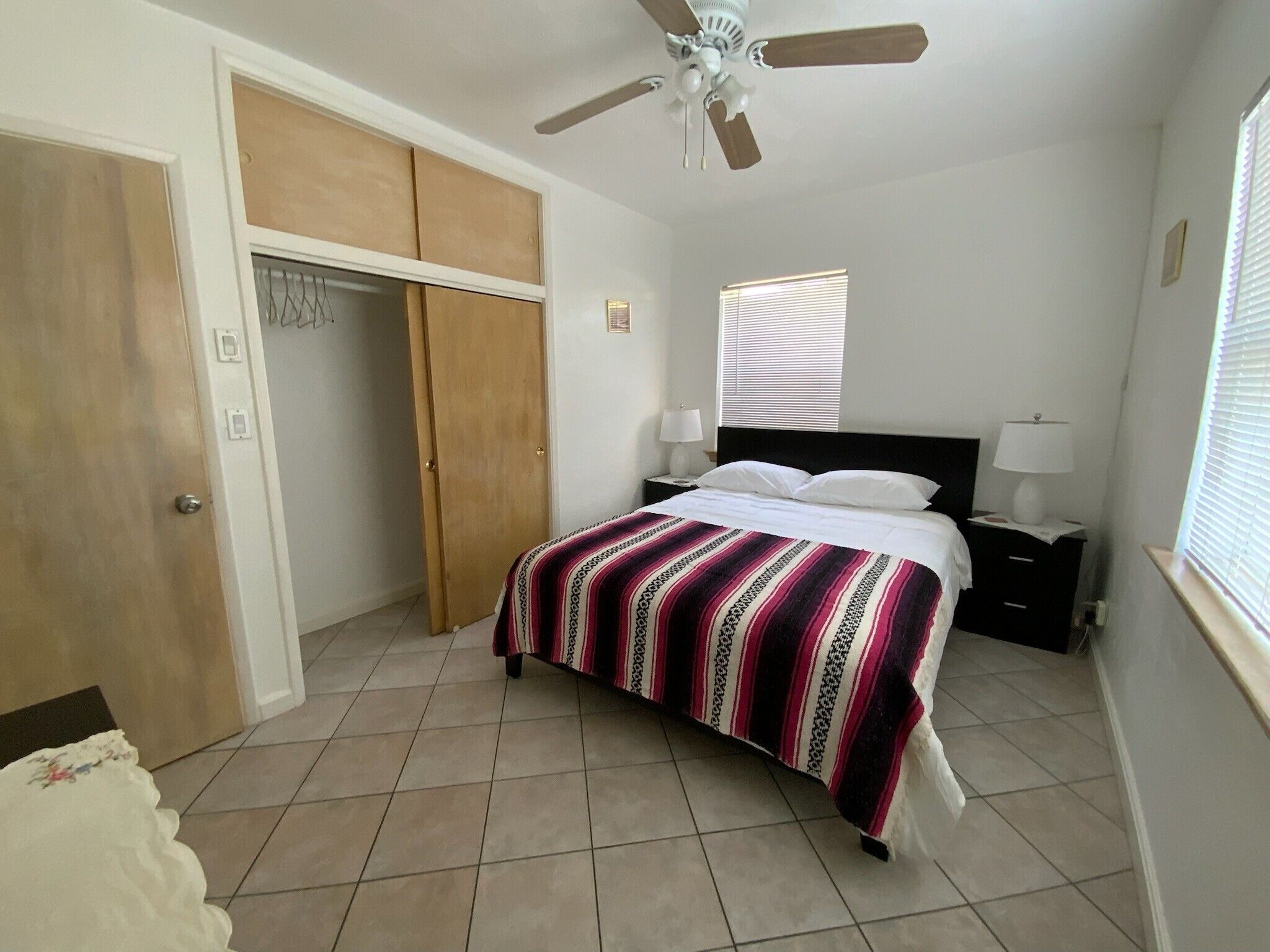 3 bedrooms, iron/ironing board, WiFi (free), bed sheets