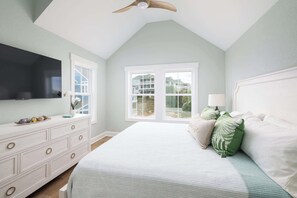4 habitaciones, escritorio, tabla de planchar con plancha y wifi 