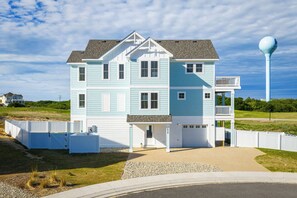 Exterior - New Corolla Home with Pool & Spa! (Corolla)