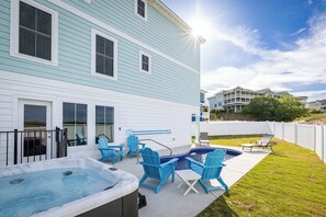 Terrace/patio - New Corolla Home with Pool & Spa! (Corolla)