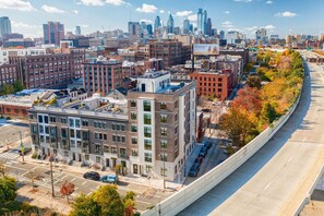 Exterior - The Edison Old City | Ground Floor 1 BR Suite w/ Shared Roofdeck (Philadelphia)