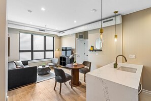 TV - The Edison Old City | Signature 2 BR Suite w/ Shared Roofdeck (Philadelphia)