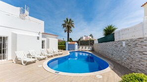 Pool - Praia dos Aveiros House by LovelyStay (Albufeira)