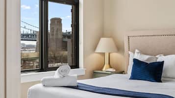Desk, iron/ironing board, travel cot, WiFi