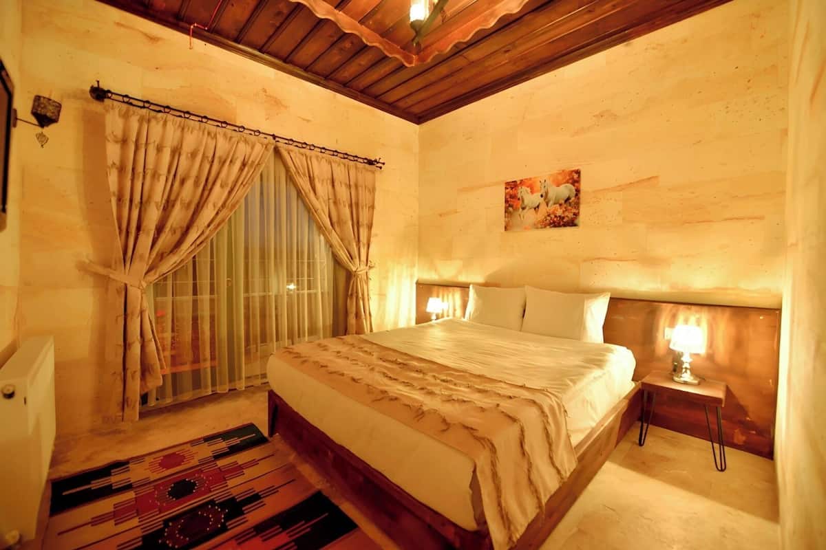 Phòng Deluxe, quang cảnh thung lũng | Két bảo mật tại phòng, bàn ủi/dụng cụ ủi quần áo