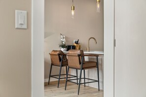 Interior - The Edison Old City | Signature 1 BR Suite w/ Shared Roofdeck (Philadelphia)