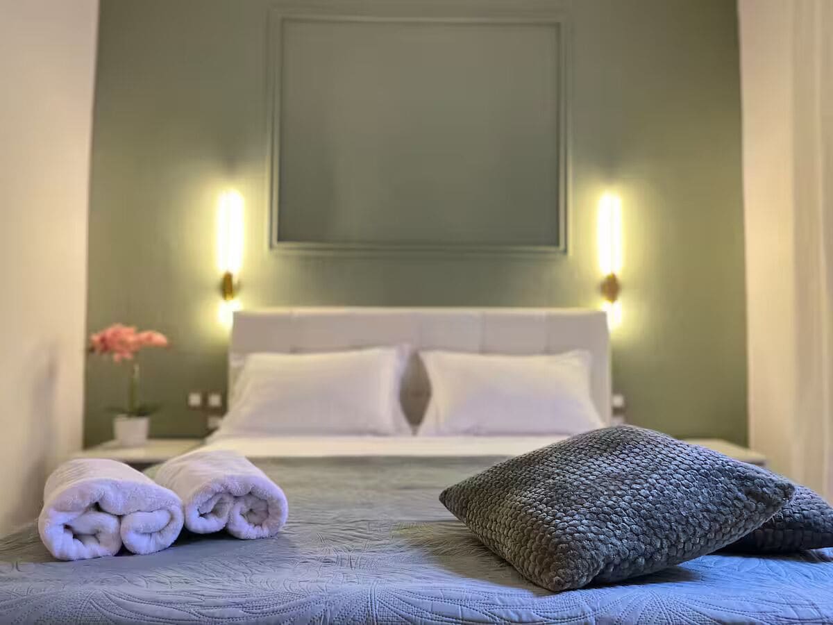 1 bedroom, iron/ironing board, WiFi (free), bed sheets