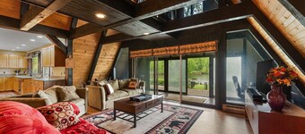100 ACRES WITH PRIVATE LAKE! Retro Riverside Retreat Groovy A-Frame