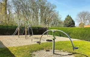 Children’s area - 2 bedroom nice home in Westende (Westende)