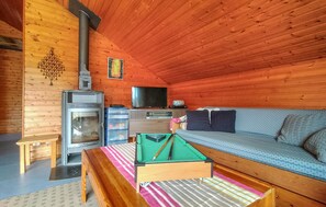 TV, fireplace - 2 bedroom nice home in Westende (Westende)