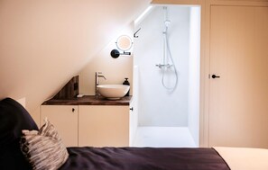 Shower - Gorgeous home in Knesselare with sauna (Knesselare)