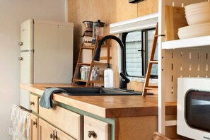 Fridge, microwave, stovetop, coffee/tea maker - Tesla Camp, Riverside, Hot Tub & Mountain Views (Sylva)