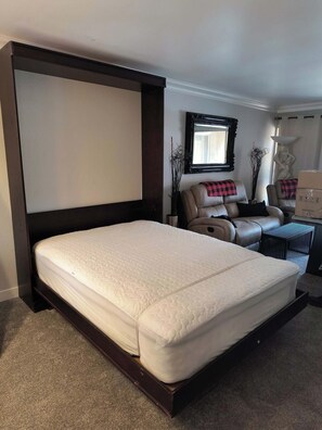 Room - 1-bedroom condo in delightful, Arcadia area, Phoenix, AZ w/AC (Phoenix)