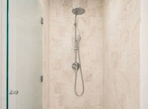 Hair dryer - Washington Park 2BR w Parking - Walk to All (Cincinnati)