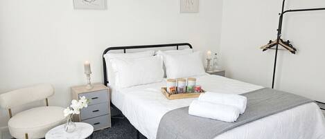 3 habitaciones, tabla de planchar con plancha y wifi gratis