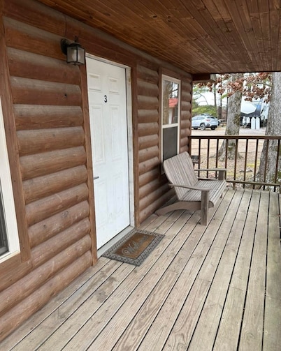 Cozy Cabin #3 Near Lake Merrisach in Tichnor AR
