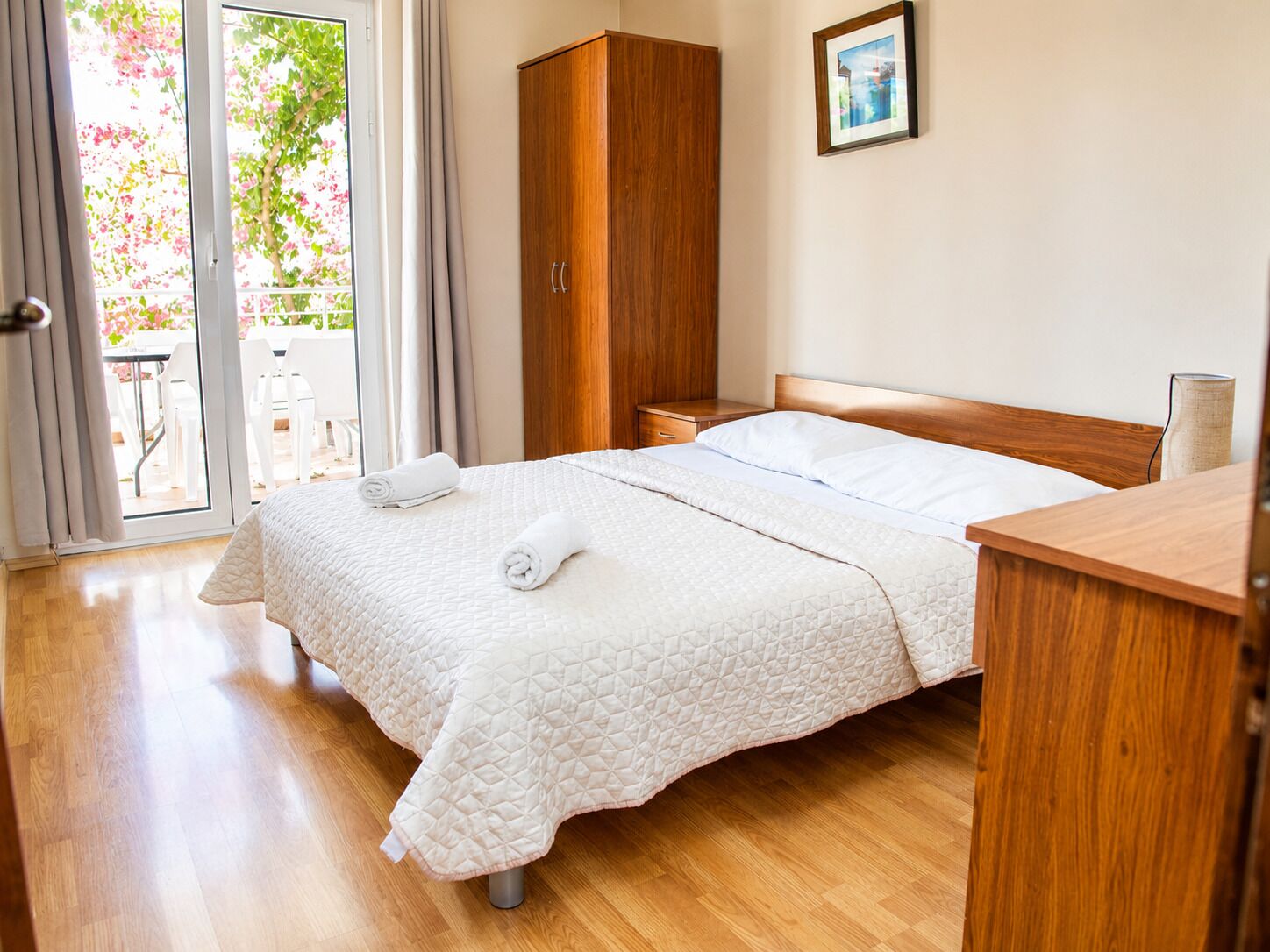 Comfort Apartment, 2 Bedrooms, Sea View | Individually decorated, individually furnished, desk, soundproofing